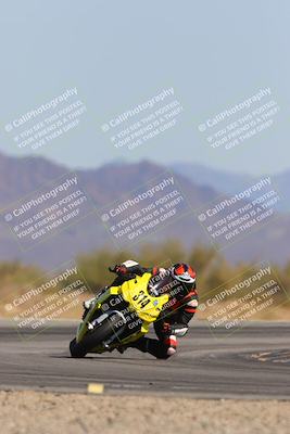 media/Mar-21-2025-CVMA Friday Practice (Fri) [[30cd4fe323]]/4-Racer 3/Session 6 (Turn 15)/